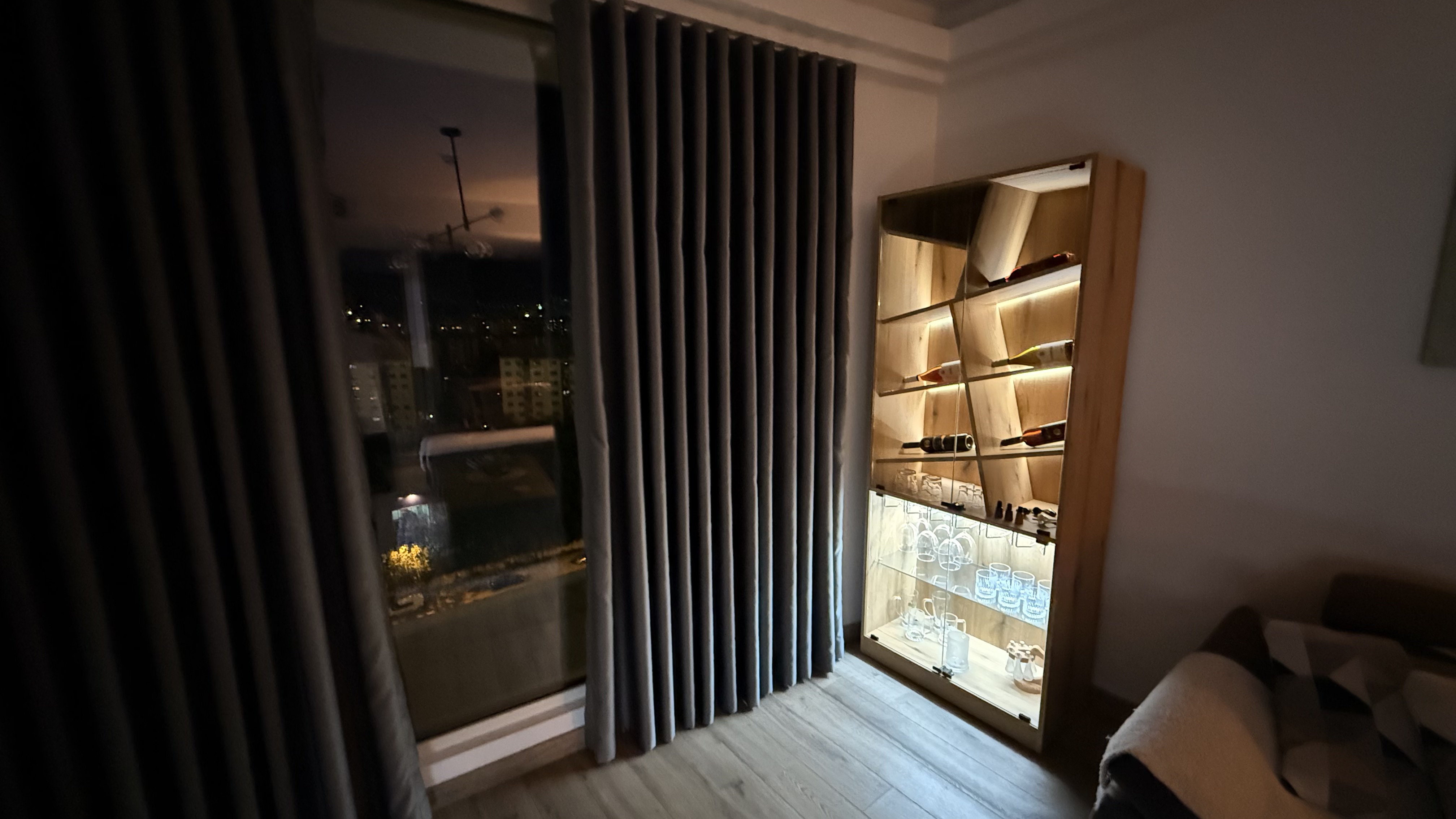 Wine rack with lighting